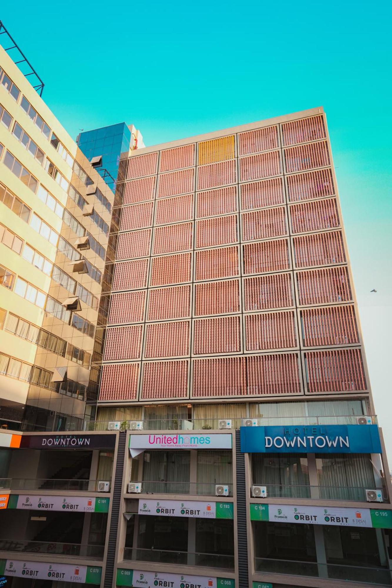 Hotel Downtown Gandhinagar Bagian luar foto
